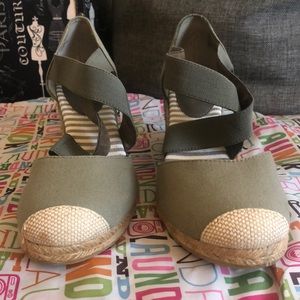Olive green and khaki wedges heel